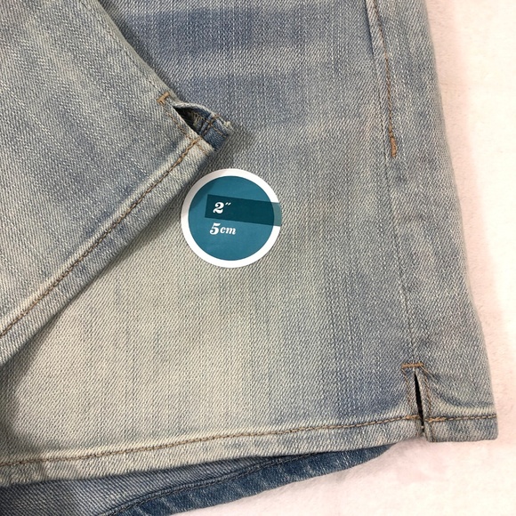 NWT Old Navy High Rise Jean Shorts - Picture 3 of 4
